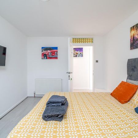 Private Room In London Enfield With Parking Ngoại thất bức ảnh