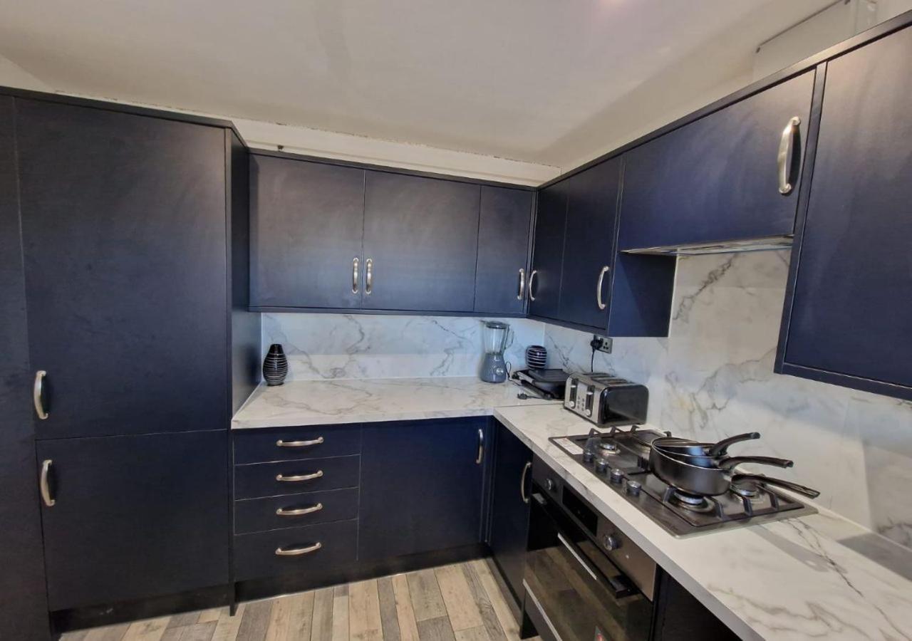 Private Room In London Enfield With Parking Ngoại thất bức ảnh